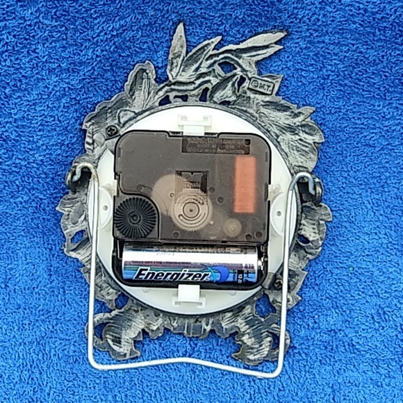 Vintage Pewter Hummingbird Quartz Clock that works - Picture 3 of 8